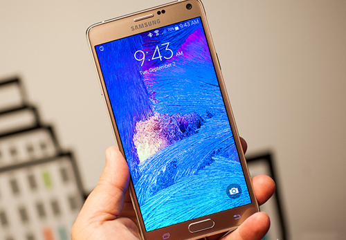 Samsung frappe fort avec un Galaxy Note 4 très ambitieux
