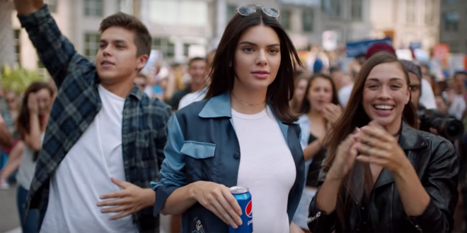 Pepsi : la pub avec Kendall Jenner fait un bad buzz !